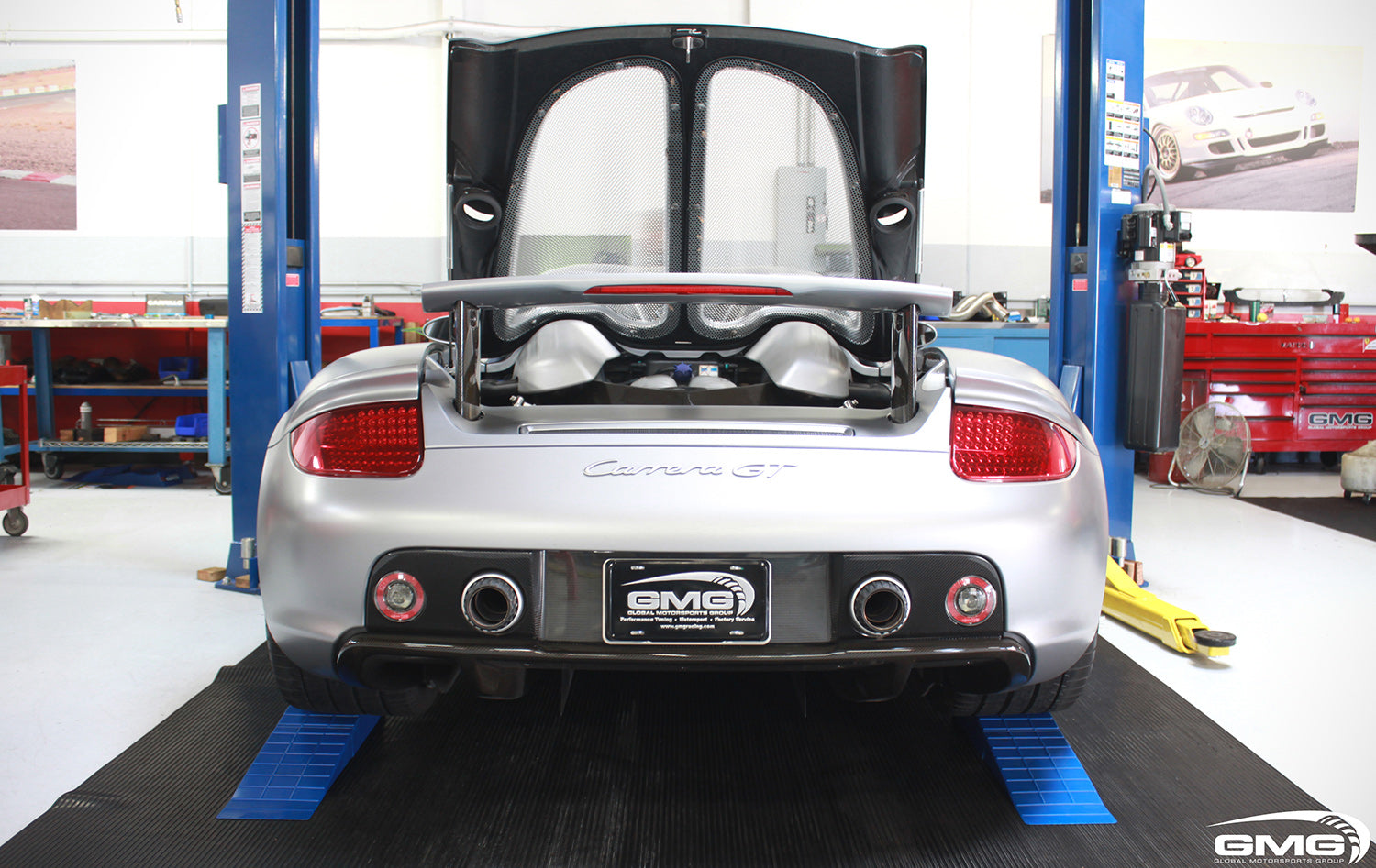 Porsche Carrera GT (Exhaust)