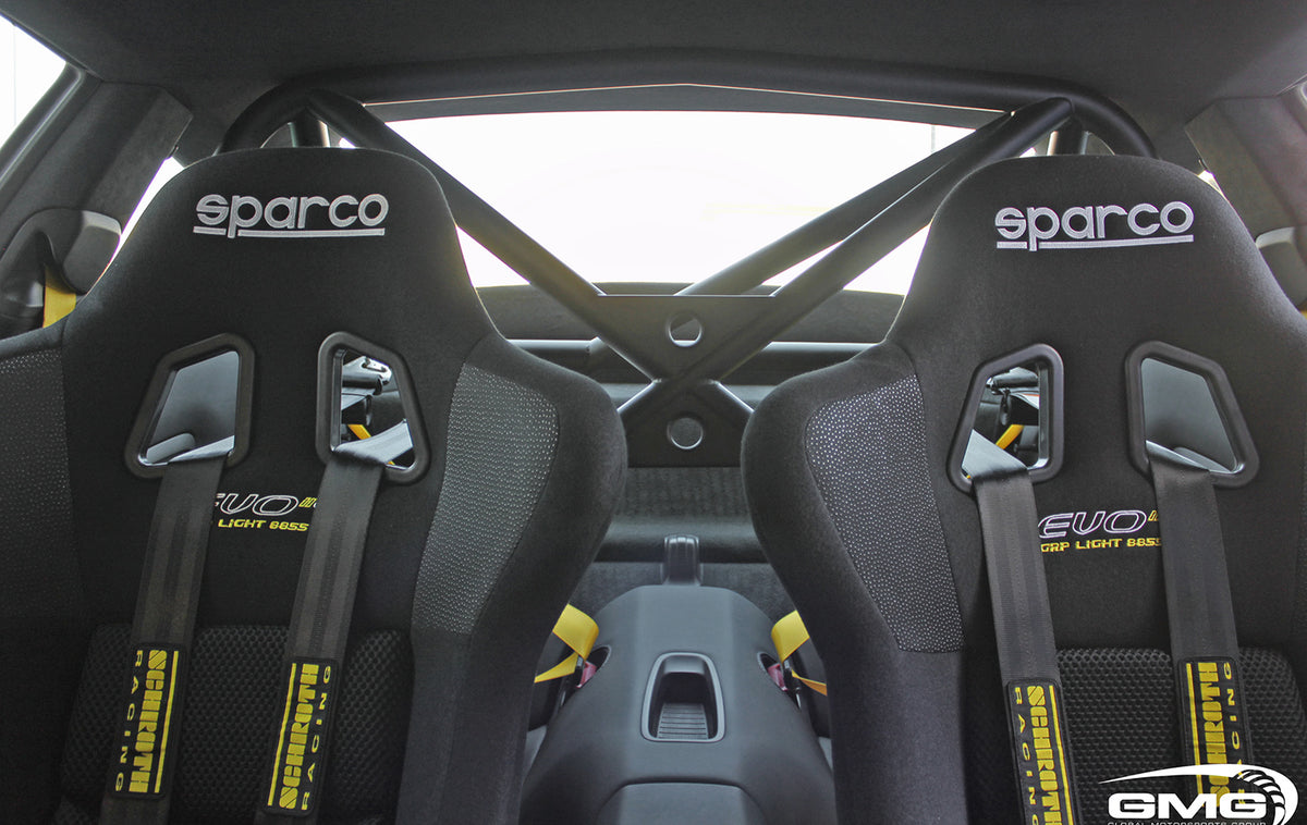 Porsche 991.1 Turbo S (Rollbar and Race Seats)