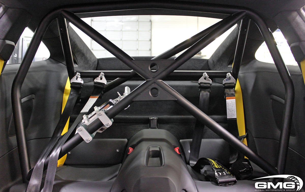Porsche 991.1 Turbo S (Rollbar and Race Seats)