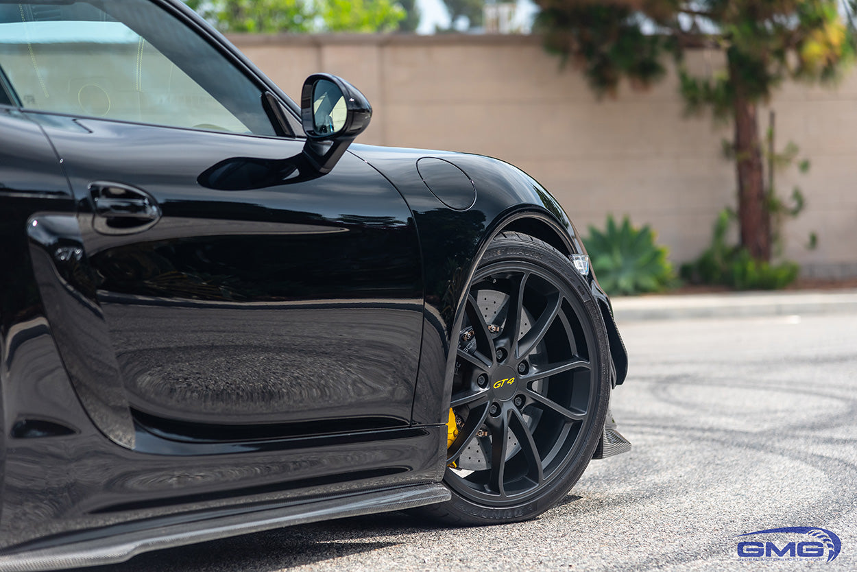 Porsche GT4