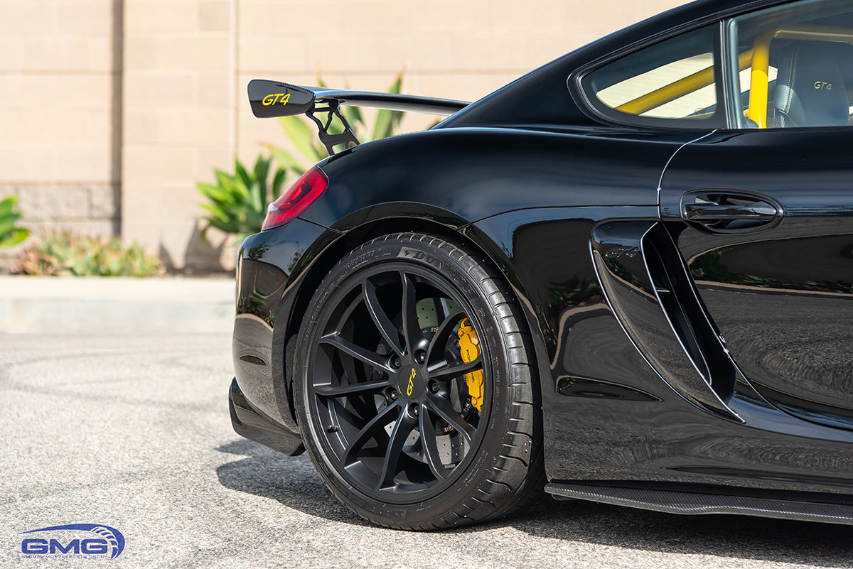 Porsche GT4