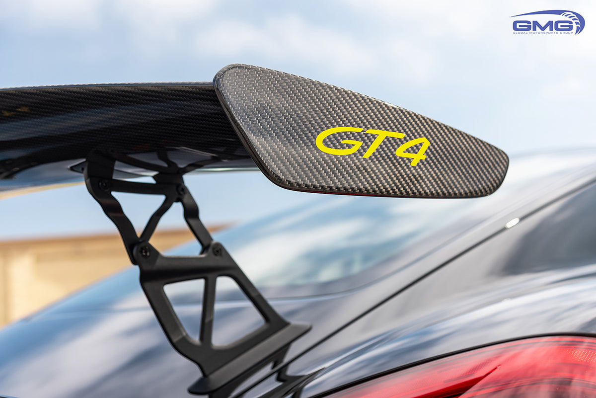 Porsche GT4