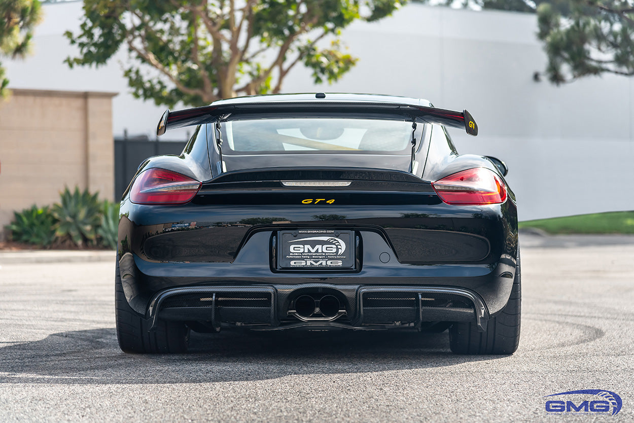 Porsche GT4
