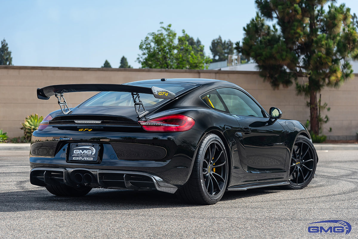 Porsche GT4