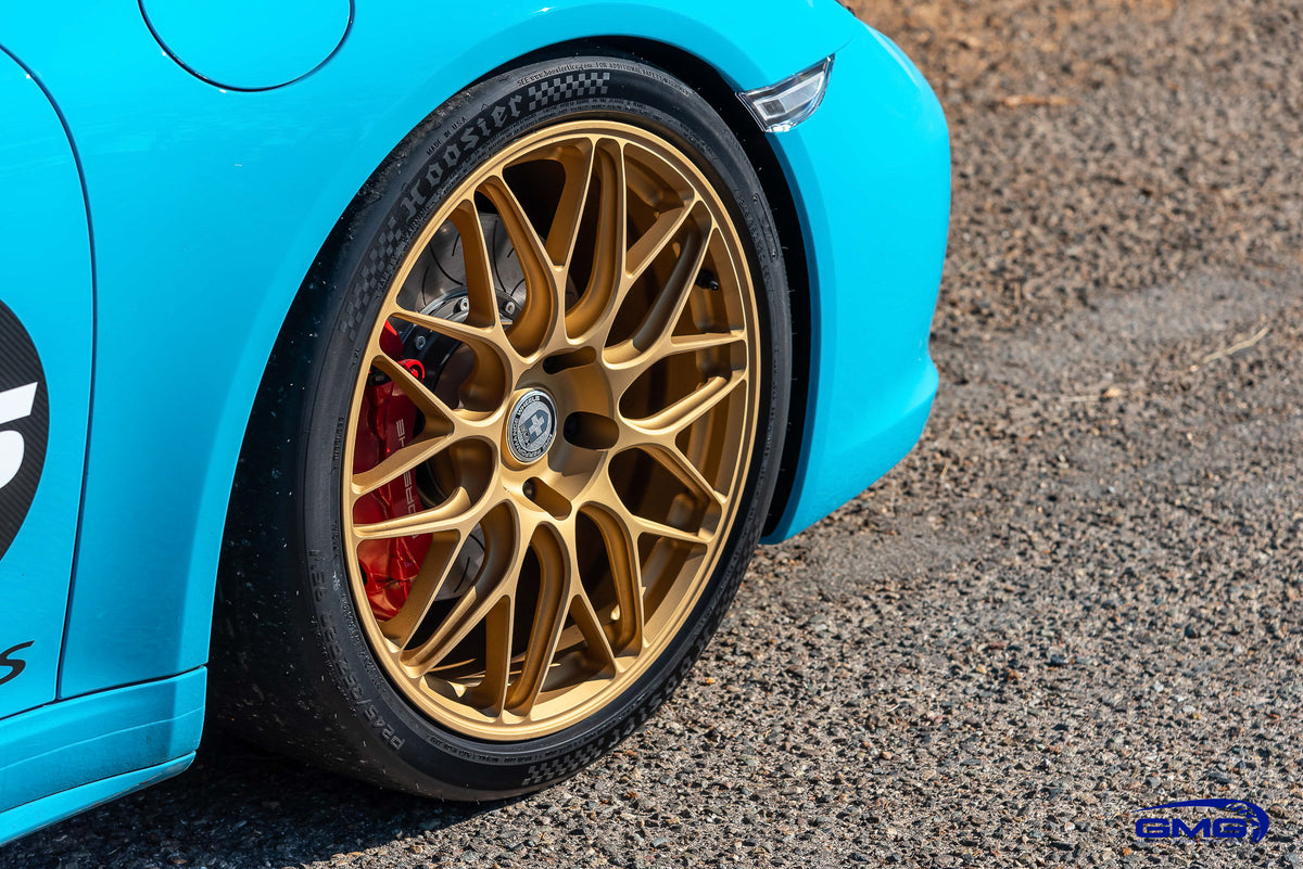 Miami Blue Porsche 991.2 911 Carrera GTS