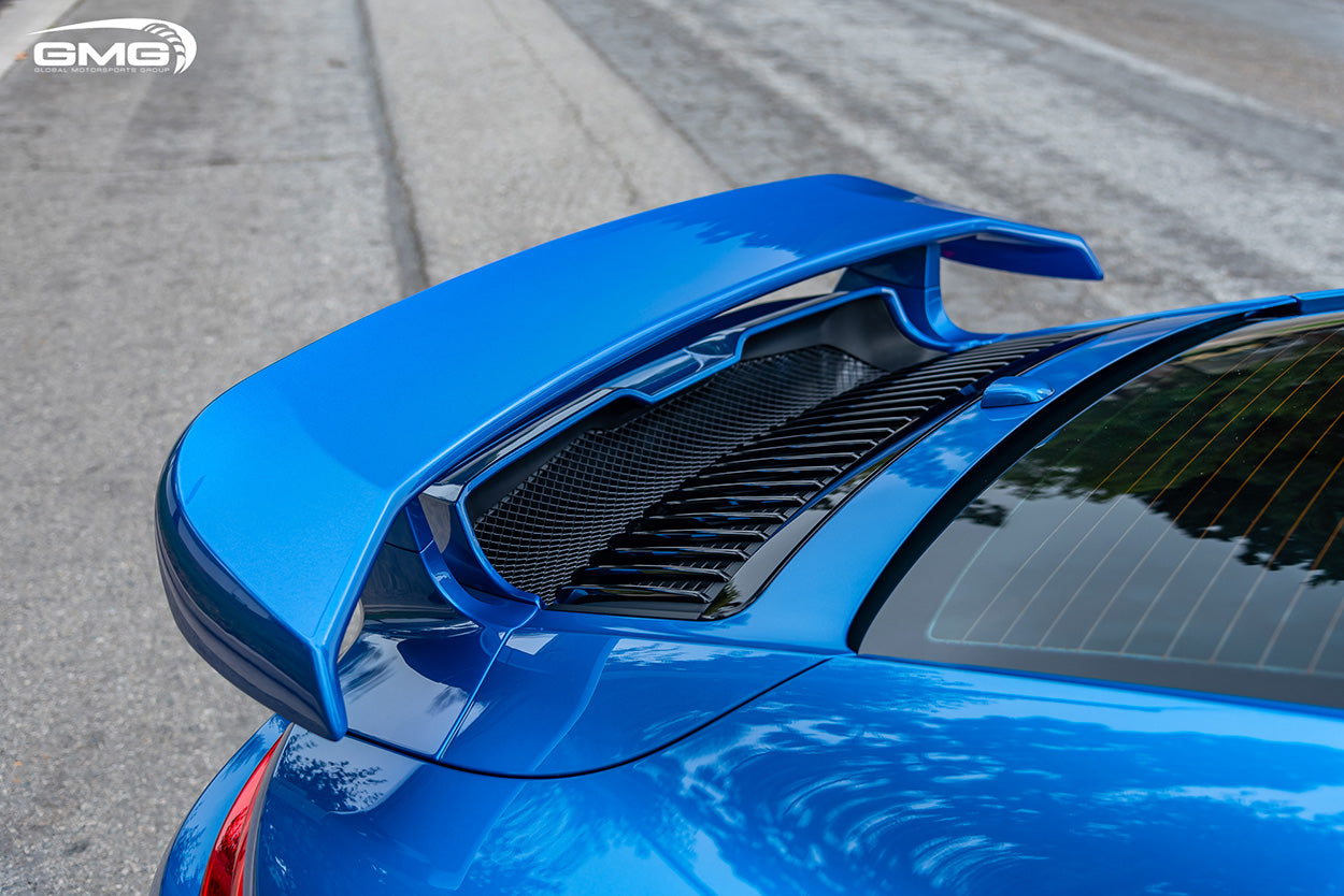 Sapphire Blue Metallic Porsche 991.2 Carrera (Techart)