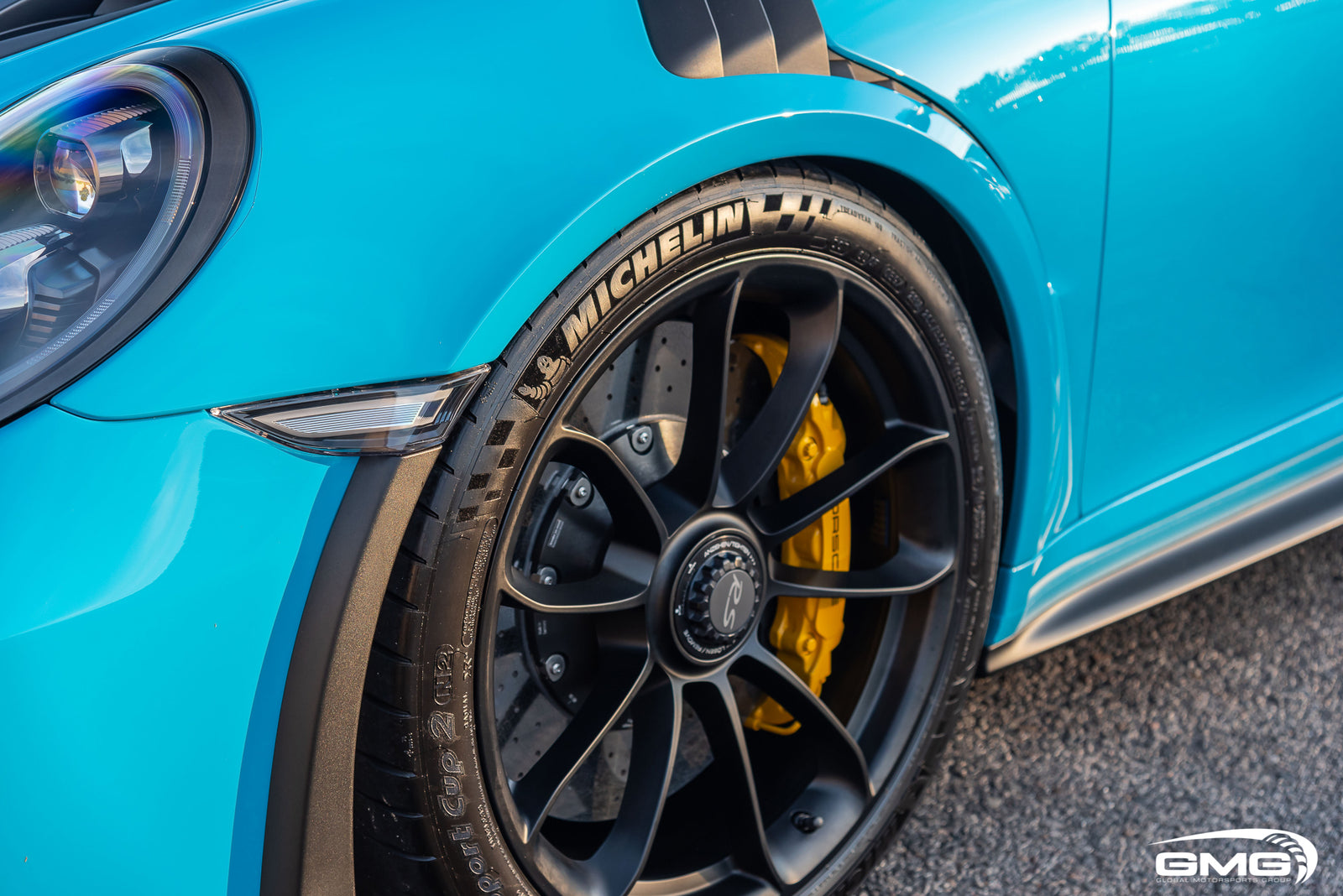 Miami Blue Porsche 991.2 GT3 RS