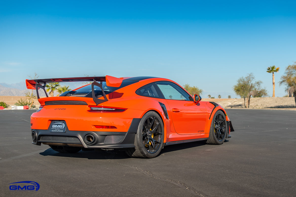 Lava Orange Porsche 991 GT2 RS