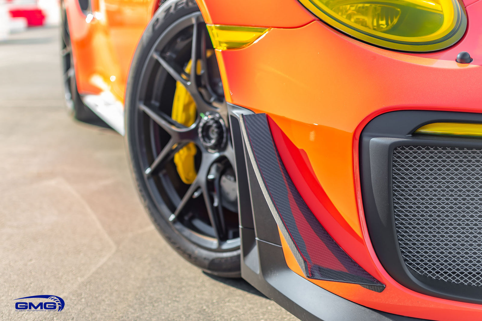Lava Orange Porsche 991 GT2 RS