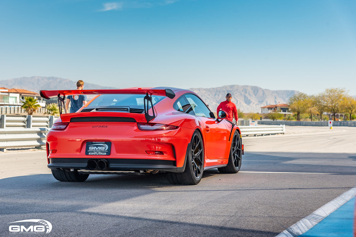 Lava Orange Porsche 991.1 GT3 RS