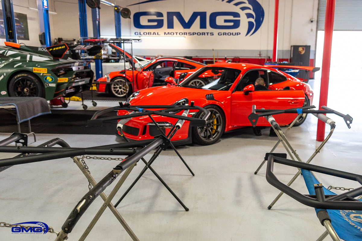 Lava Orange Porsche 991 GT2 RS