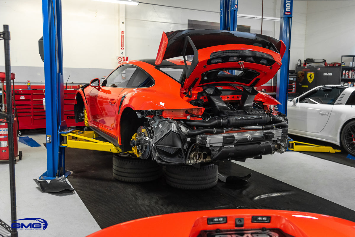 Lava Orange Porsche 991 GT2 RS