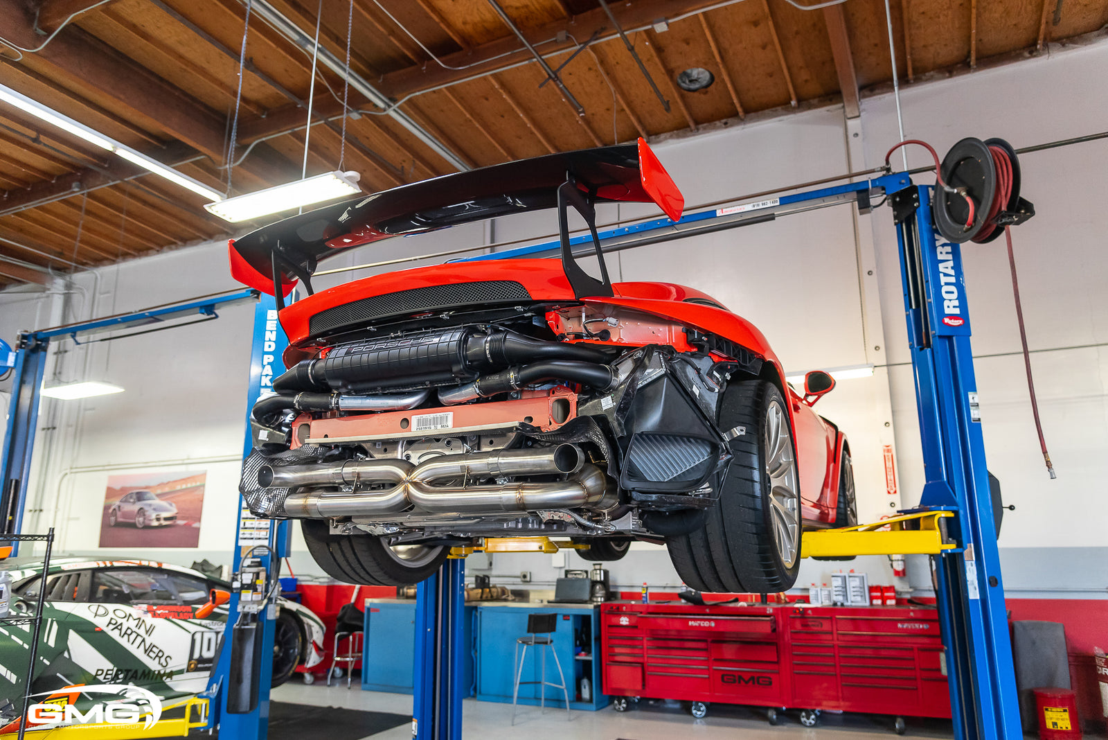Lava Orange Porsche 991 GT2 RS