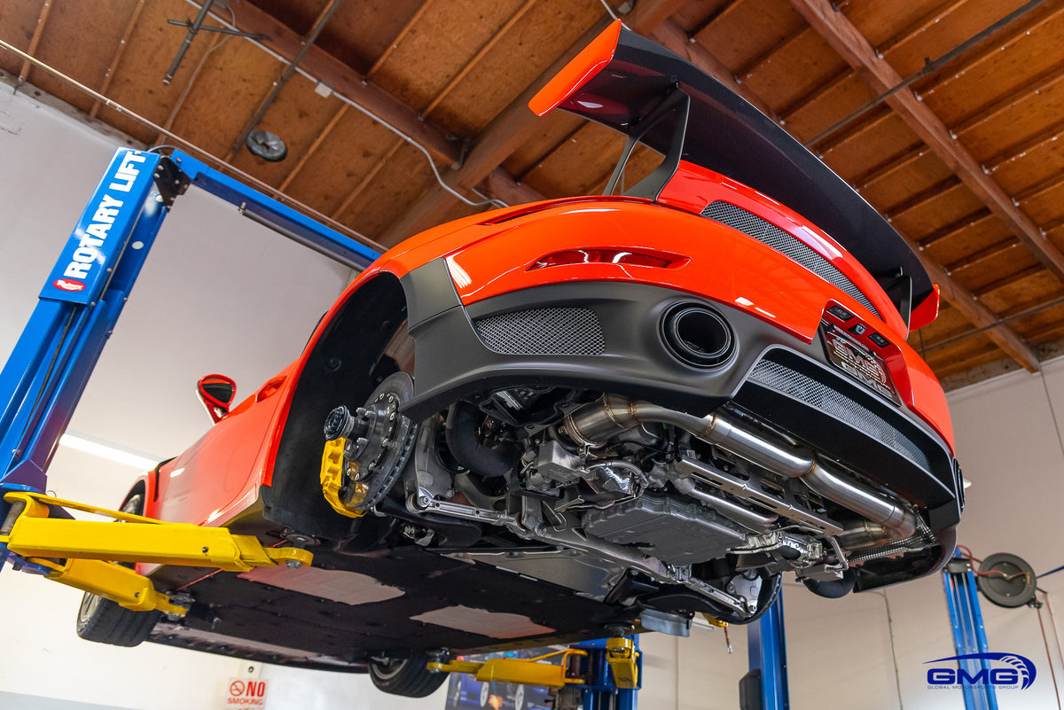 Lava Orange Porsche 991 GT2 RS