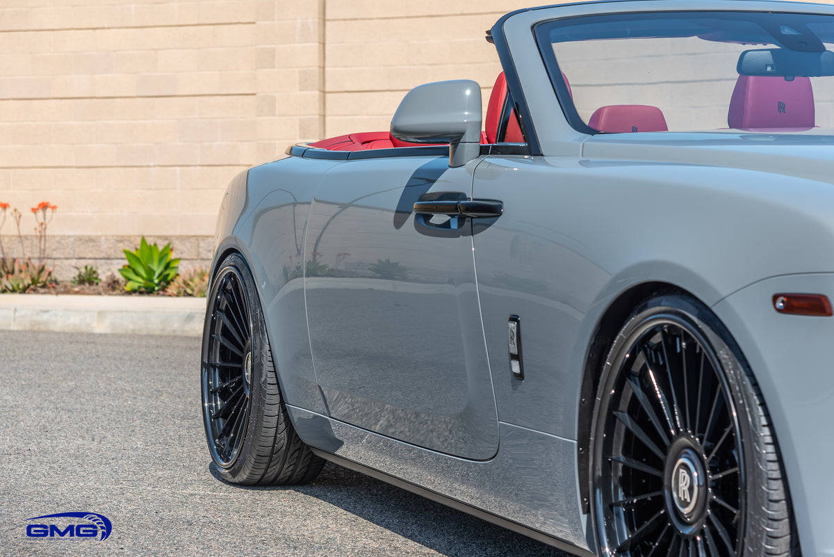 Burnout Grey Rolls-Royce Dawn