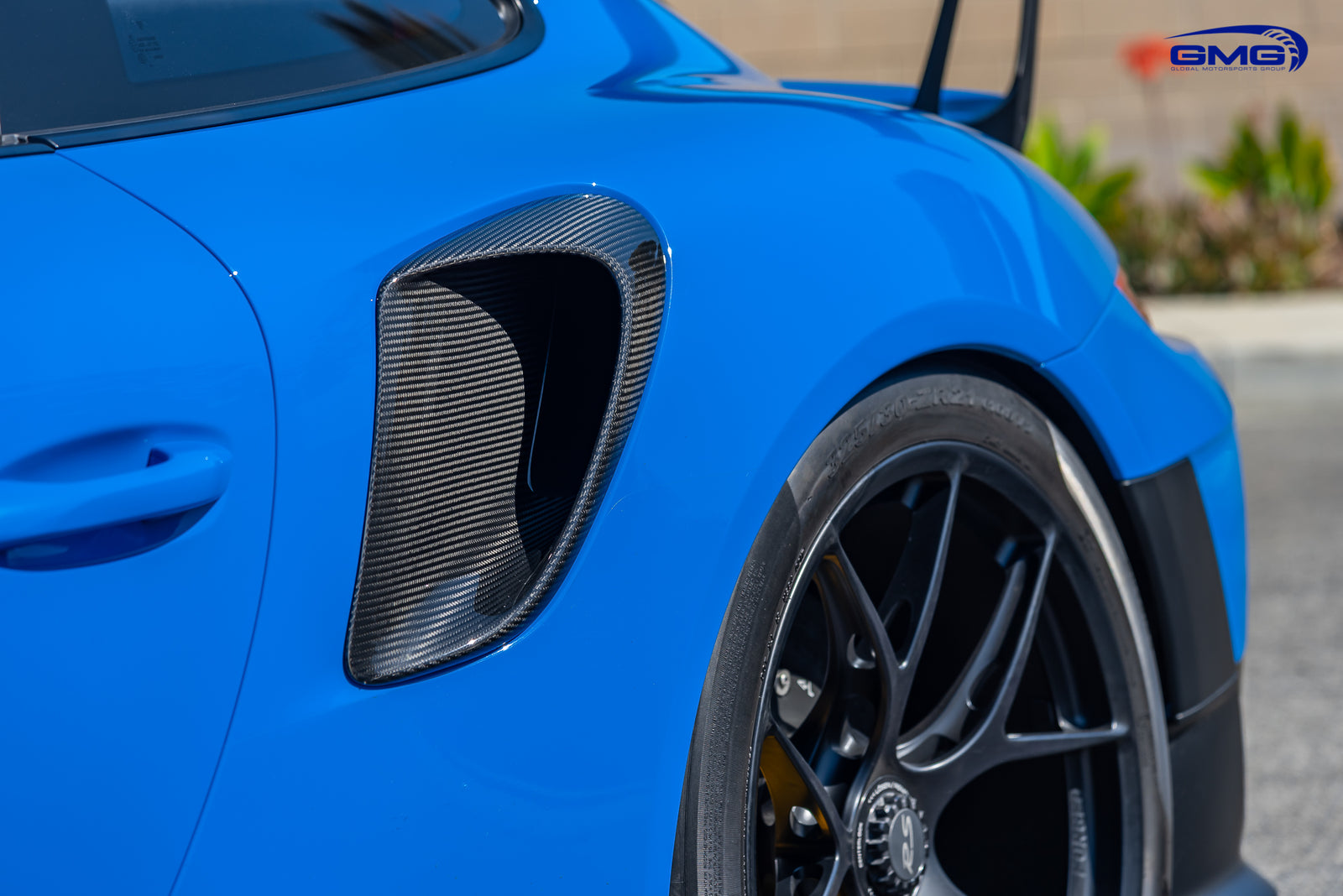 Voodoo Blue Porsche 991 GT2 RS