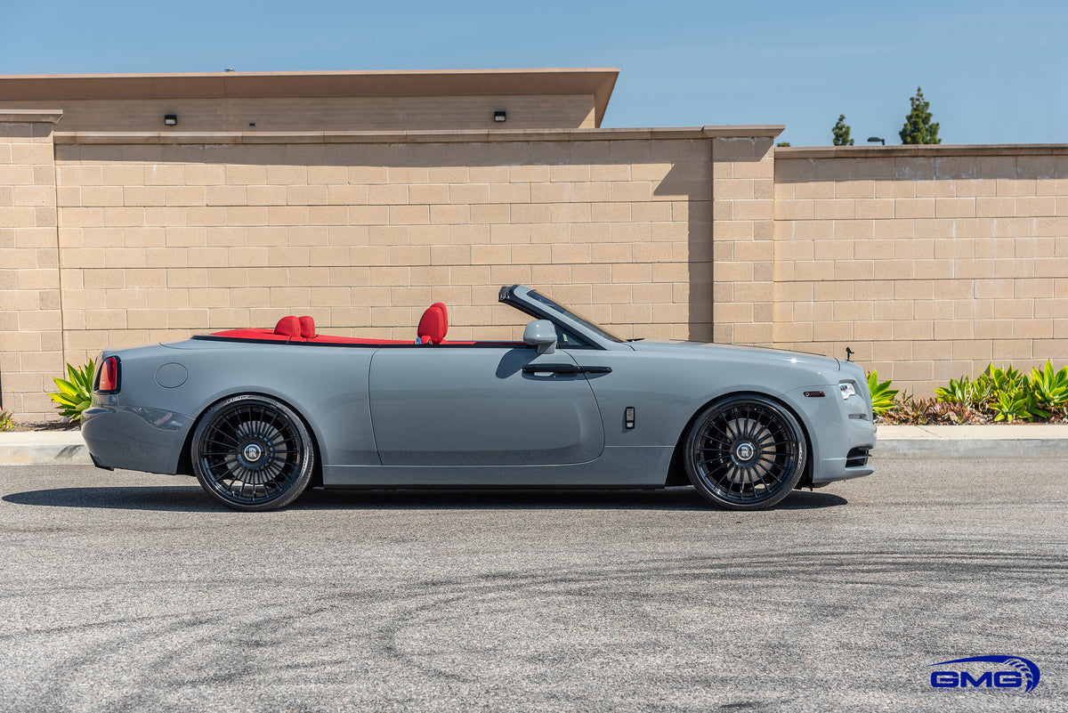 Burnout Grey Rolls-Royce Dawn