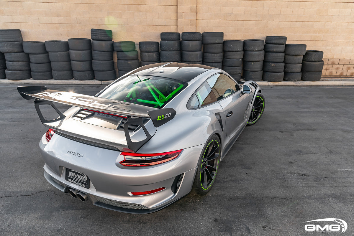 Silver Porsche 991.2 GT3 RS