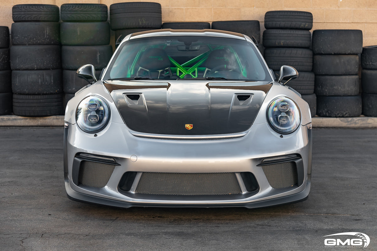Silver Porsche 991.2 GT3 RS