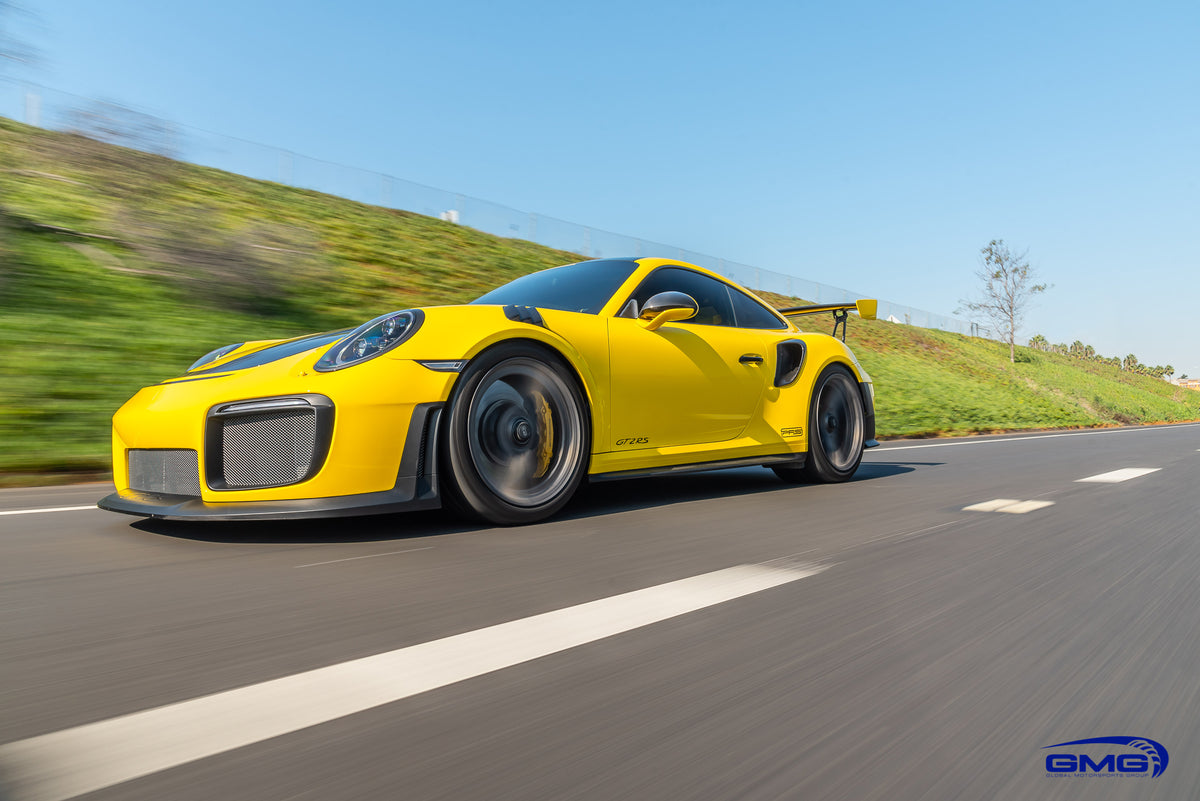 Racing Yellow Porsche 991 GT2 RS