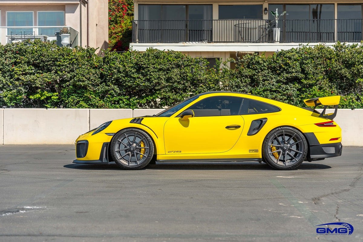Racing Yellow Porsche 991 GT2 RS
