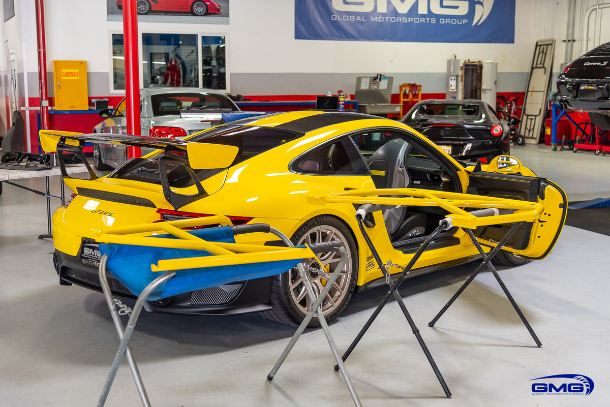 Racing Yellow Porsche 991 GT2 RS