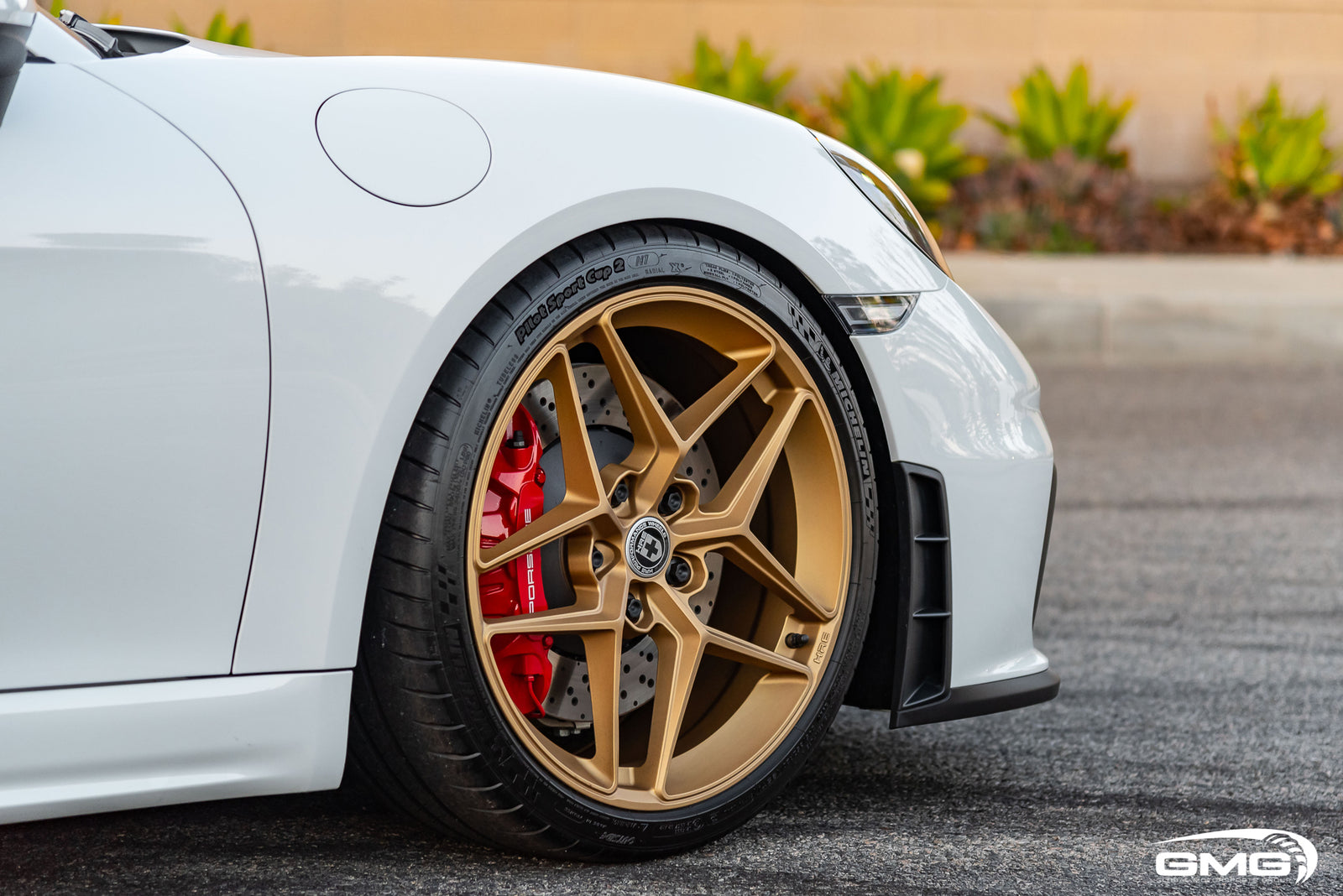 Porsche 718 Cayman GT4