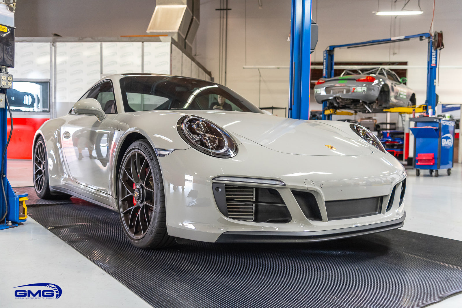 Chalk Porsche 991.2 Carrera GTS