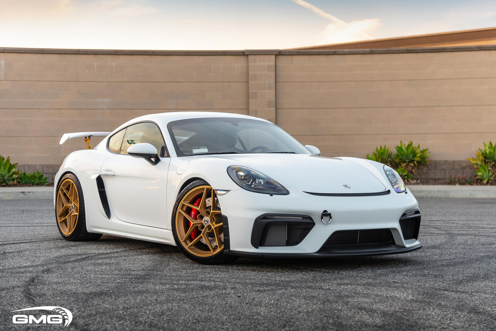 Porsche 718 Cayman GT4
