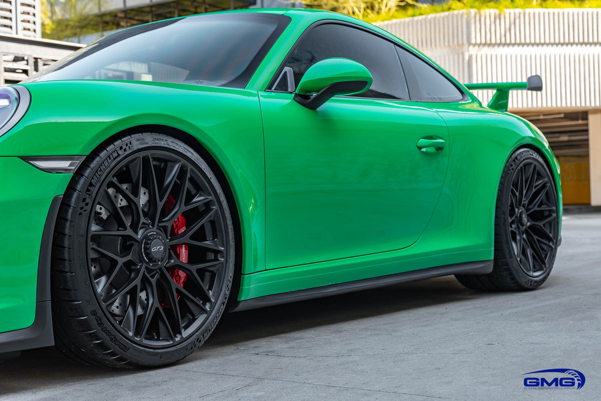 Signal Green Porsche 991.2 GT3