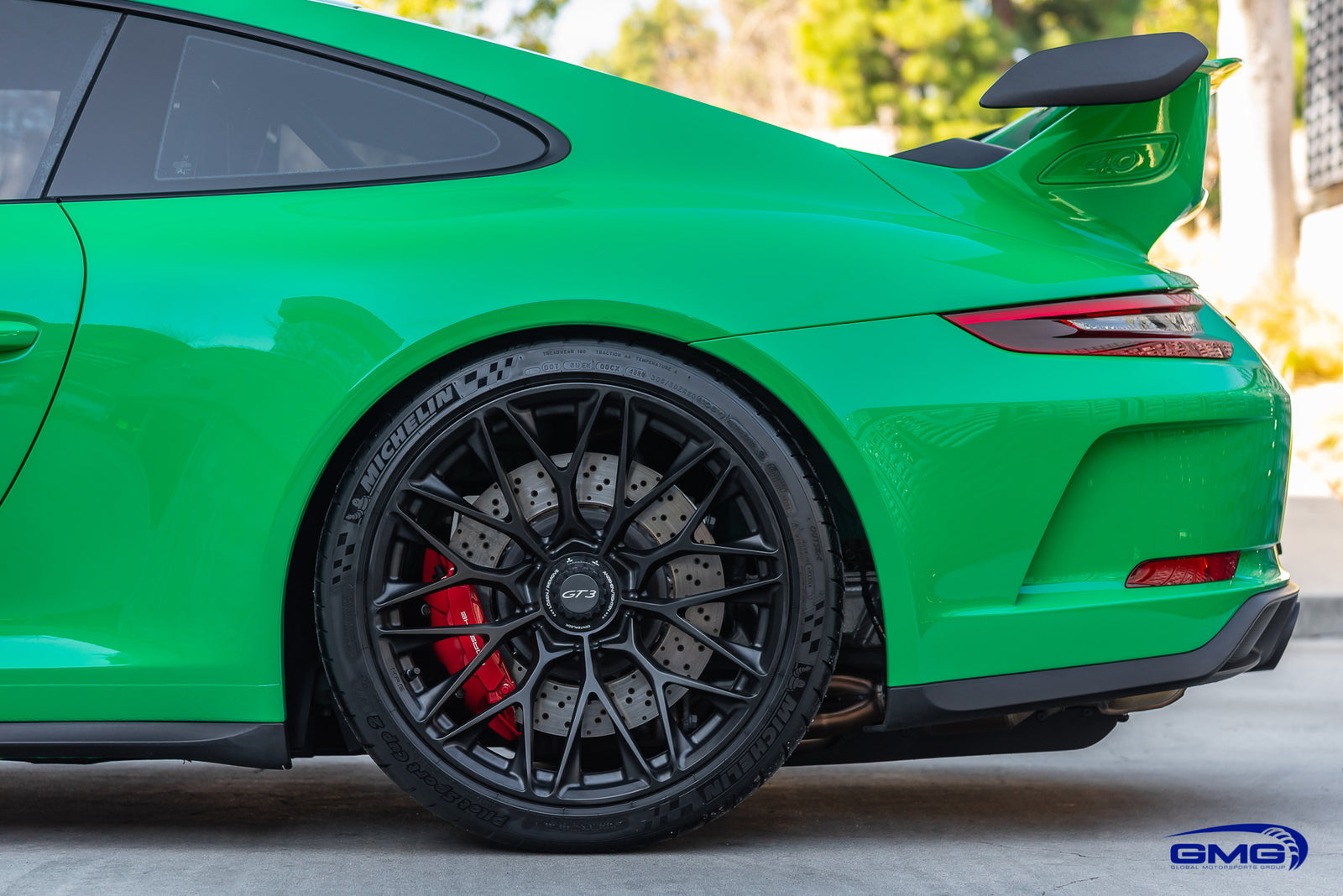 Signal Green Porsche 991.2 GT3