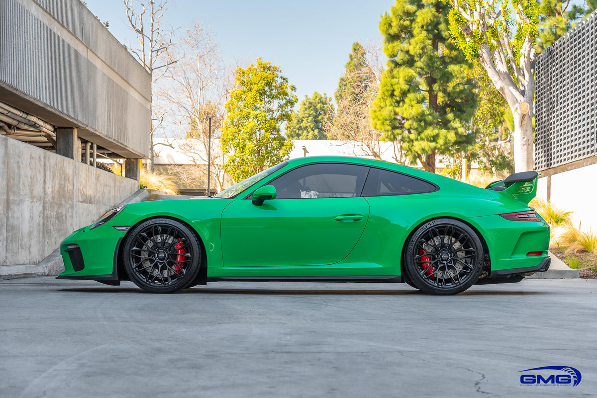 Signal Green Porsche 991.2 GT3