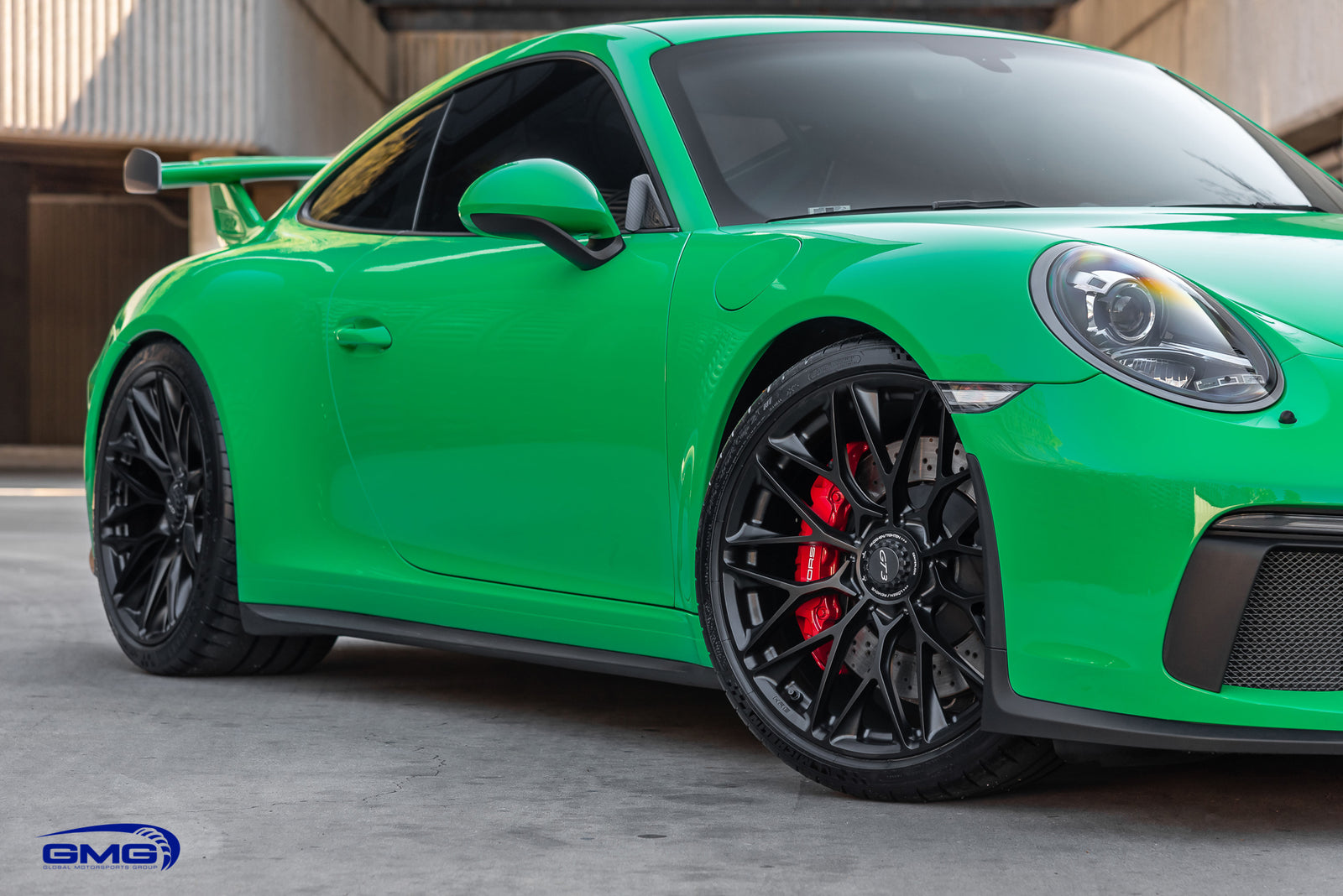 Signal Green Porsche 991.2 GT3