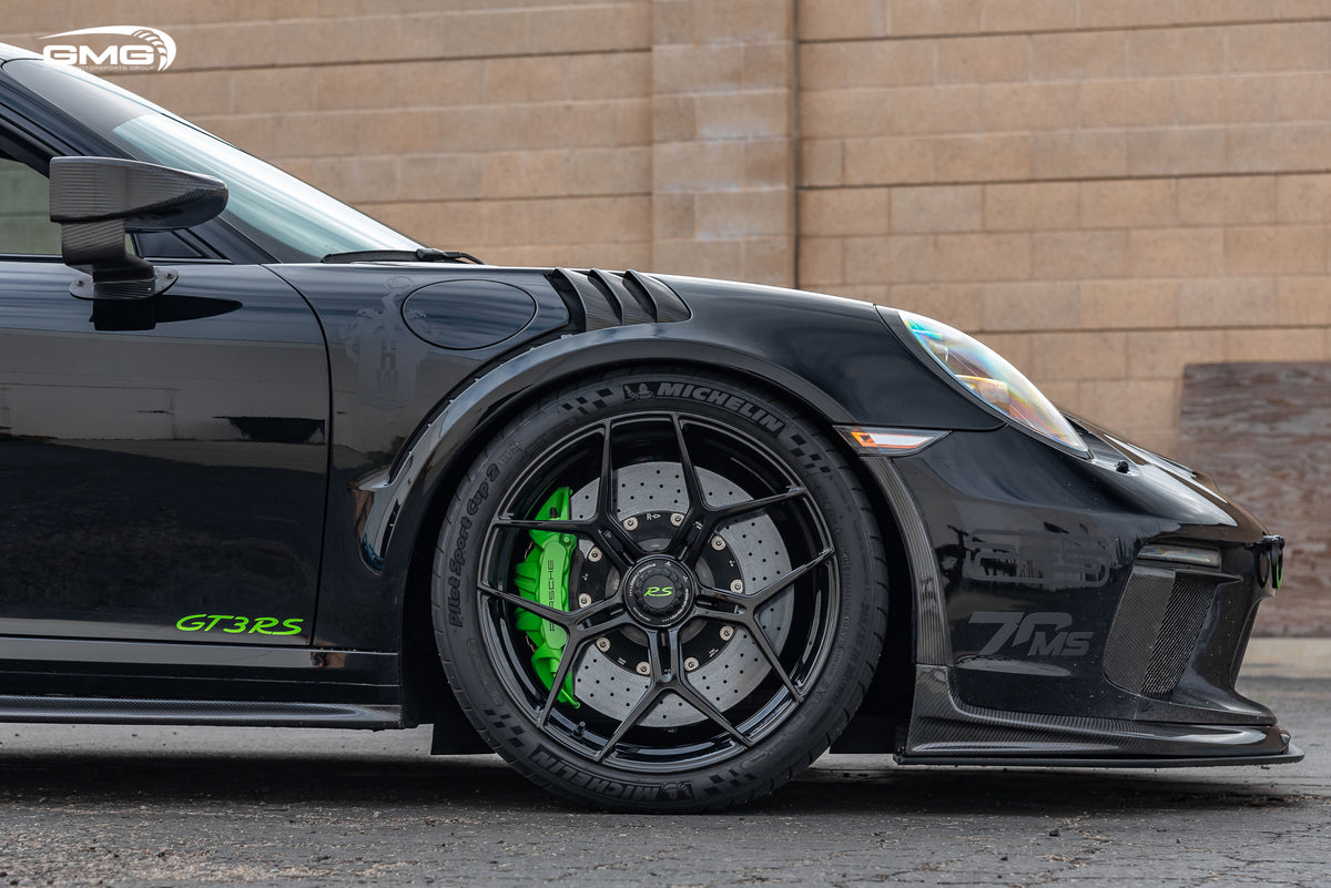 Black and Lizard Green Porsche 991.2 GT3 RS