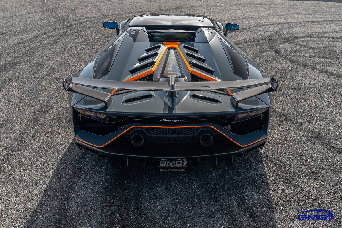 Grigio Telesto Lamborghini Aventador SVJ