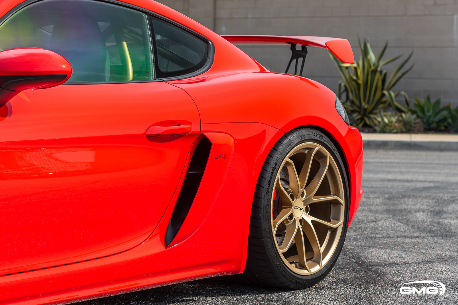 Porsche 718 Cayman GT4