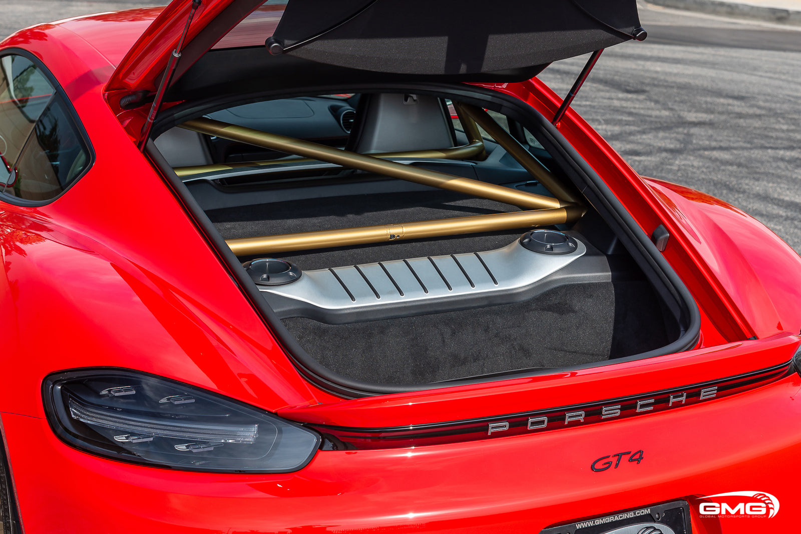 Porsche 718 Cayman GT4