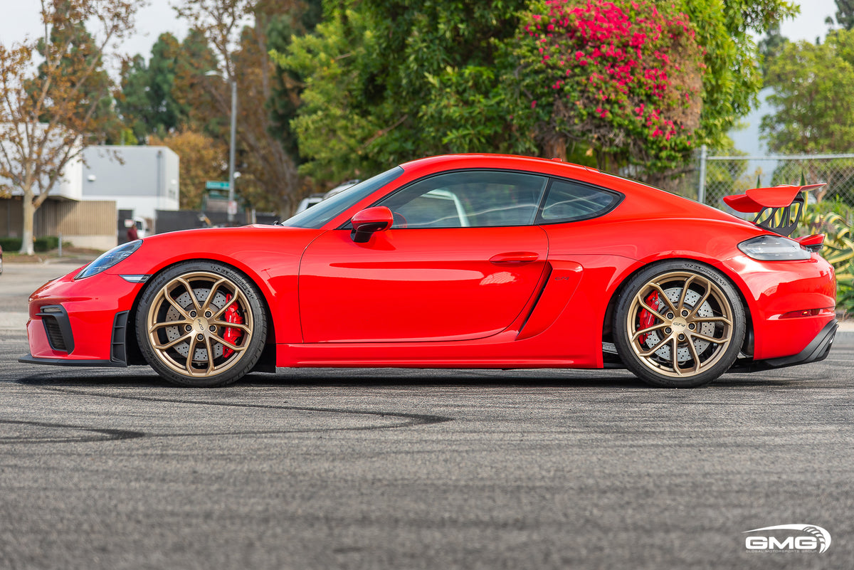 Porsche 718 Cayman GT4