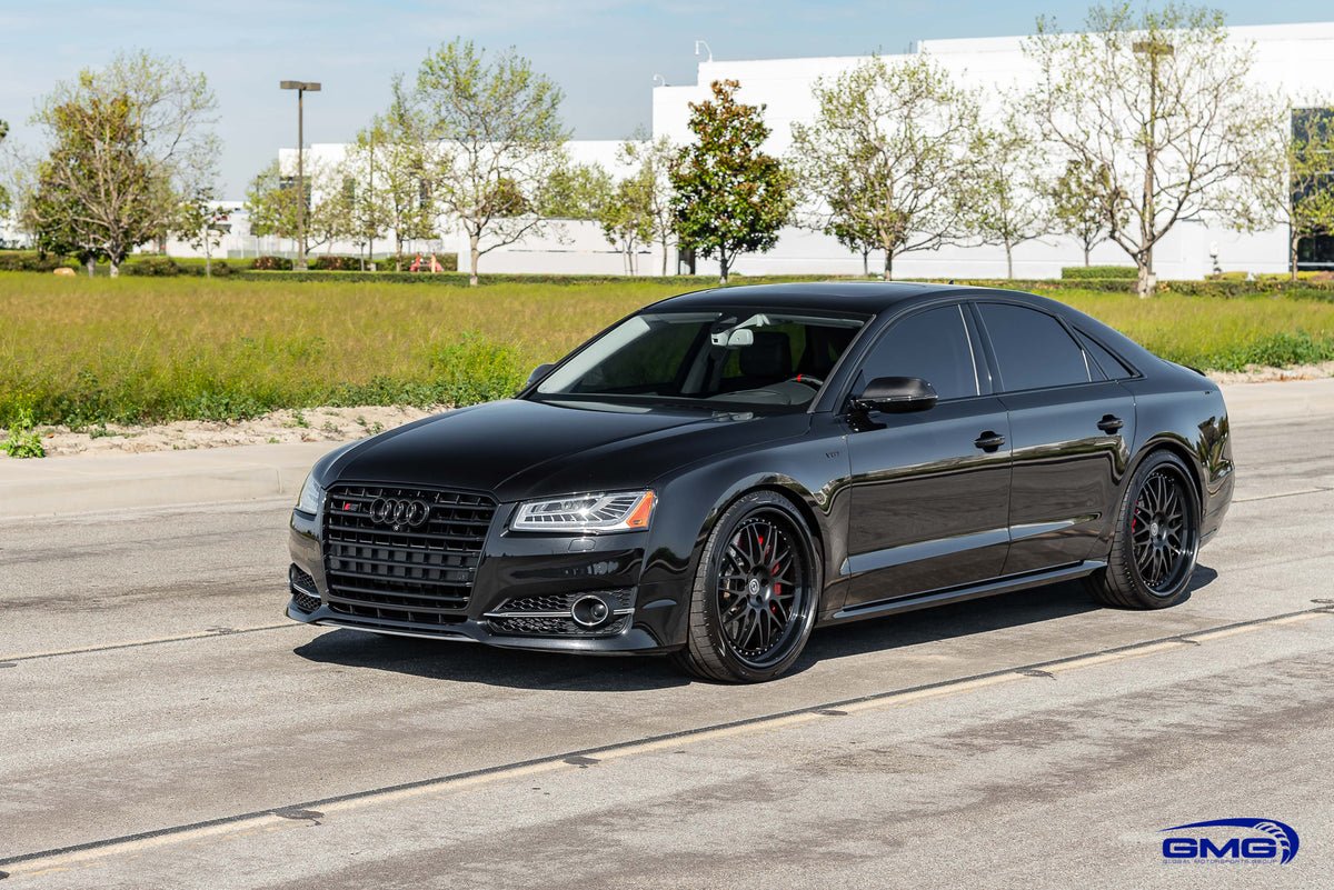 Audi S8